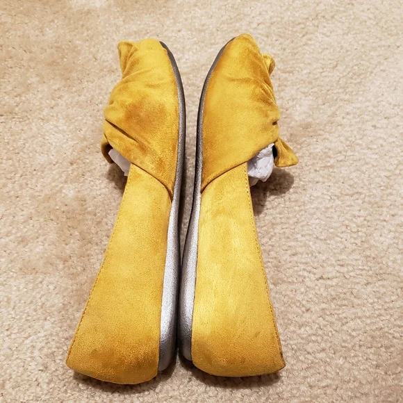 Bellini Snug Women's Flats - Picture 2 of 3